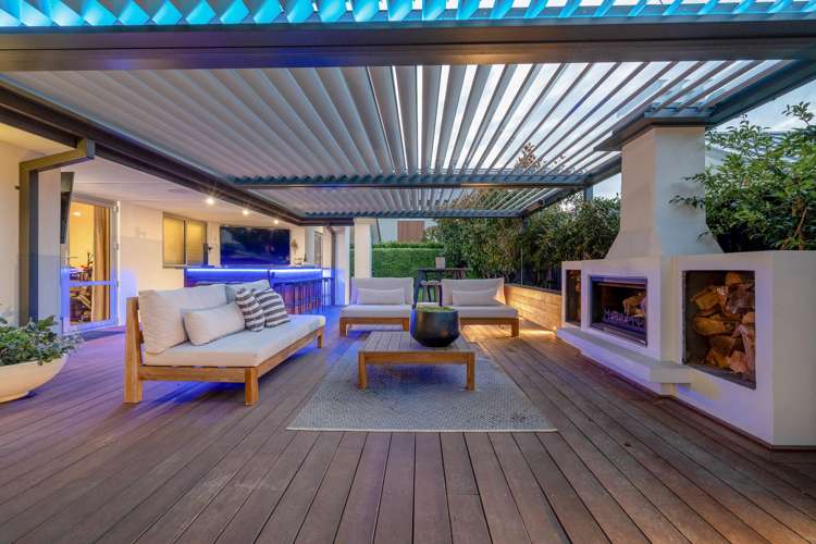 2 Waterstock Way Waitikiri_35