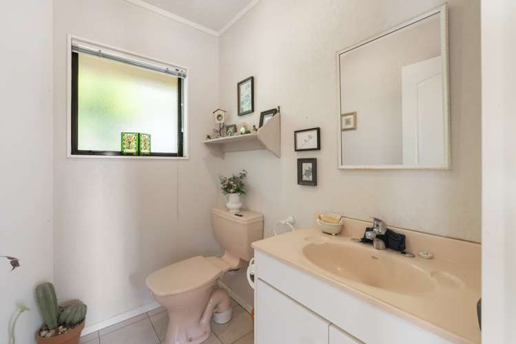 38 Kakariki Grove Waikanae_11