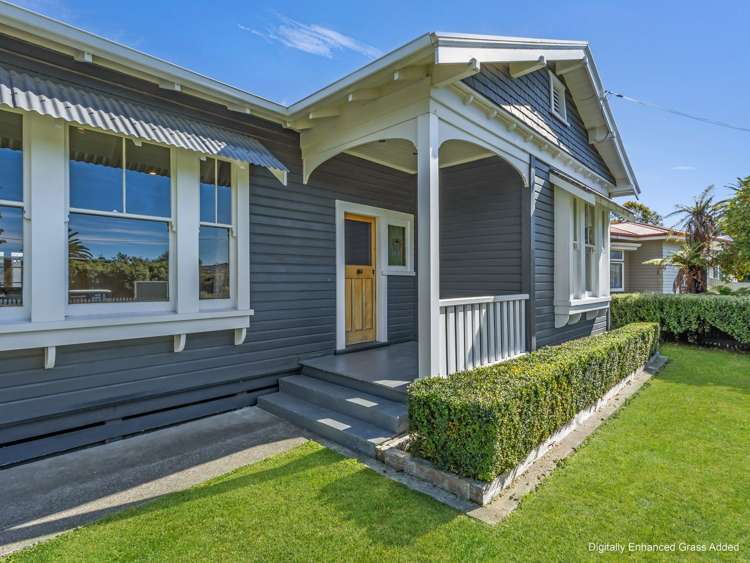 1106 Caroline Road Mayfair_3