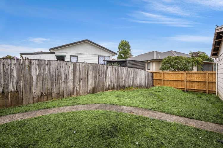 210 Waitemata Drive Ranui_17