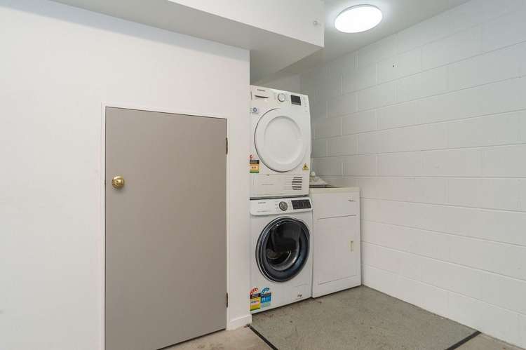 18/20 Thompson Street Mount Cook_15