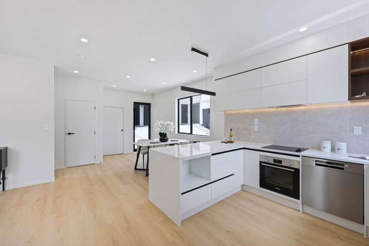 Lots 1-5/13 Meadway Sunnyhills_12