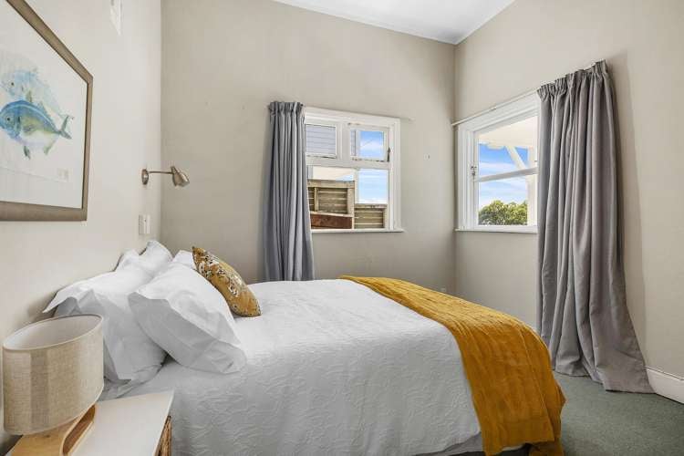 135 Marine Parade Seatoun_11