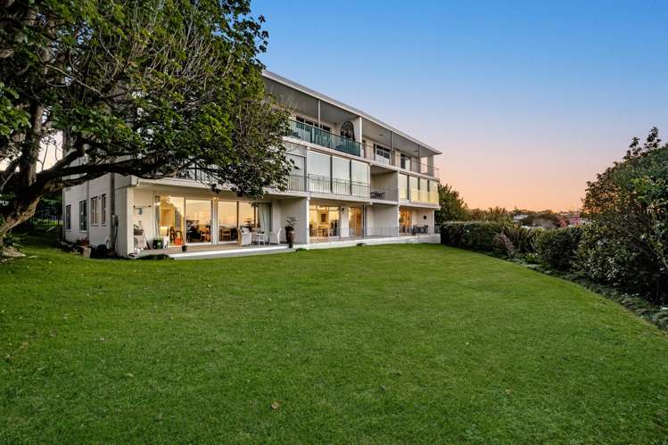 2 and 3/14 Portland Road Remuera_8