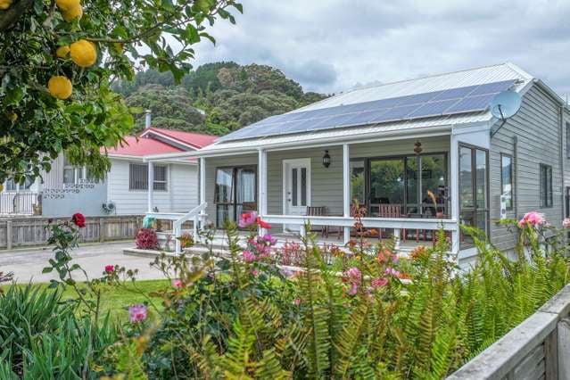 7 West Crescent Te Puru_1