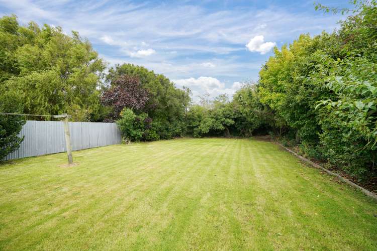 9 Avenal Street Avenal_17