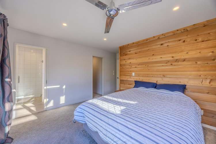 7 Ellie Place Lake Hawea_11