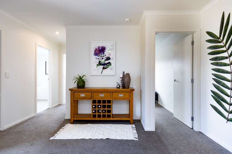 35 Plescher Crescent Leamington_7