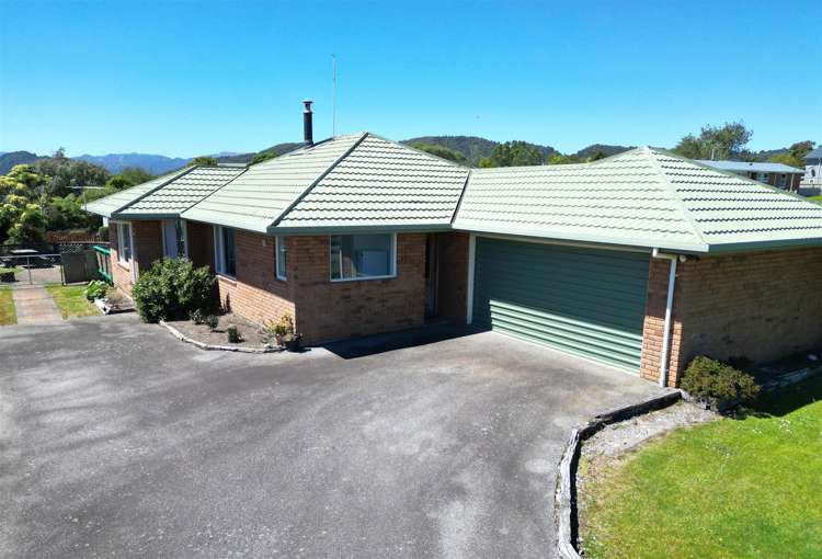 36 Arnott Heights Greymouth_18