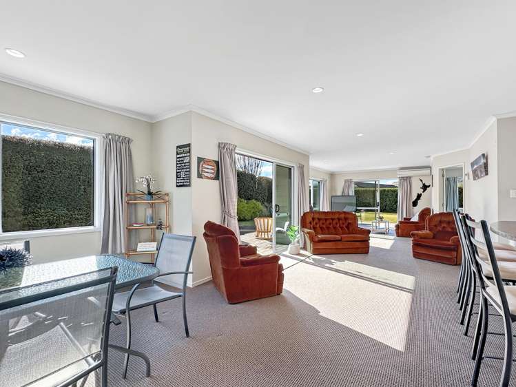 53 Montgomery Crescent Kinloch_8