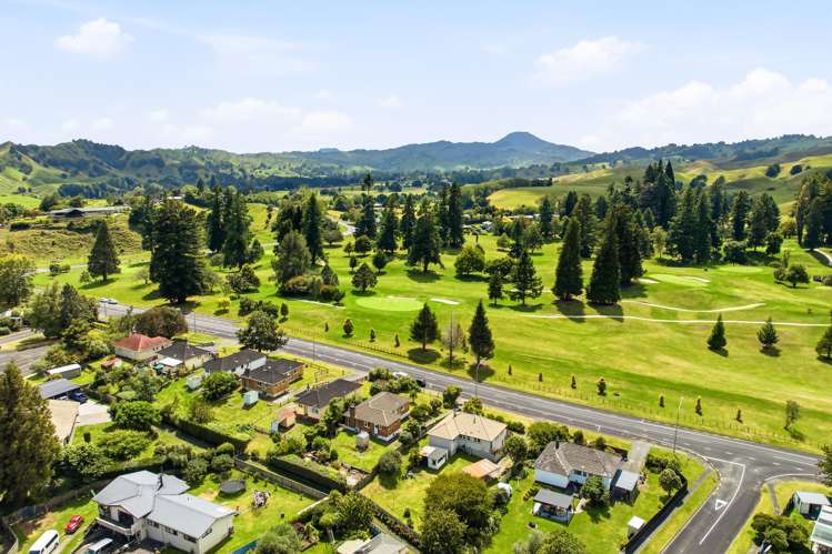 188 Golf Road Taumarunui_16