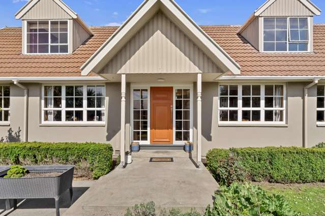 Secluded | Spacious | 4 Car Garaging