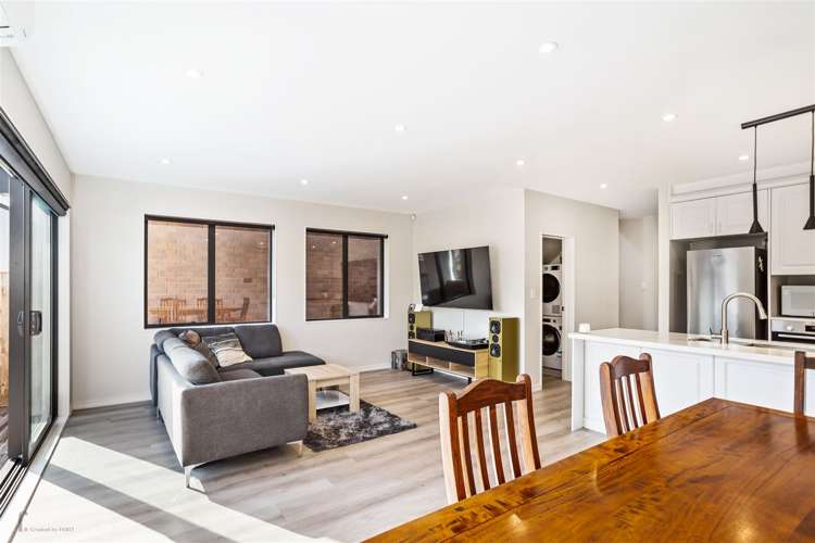 68 Joshua Carder Drive Hobsonville_6