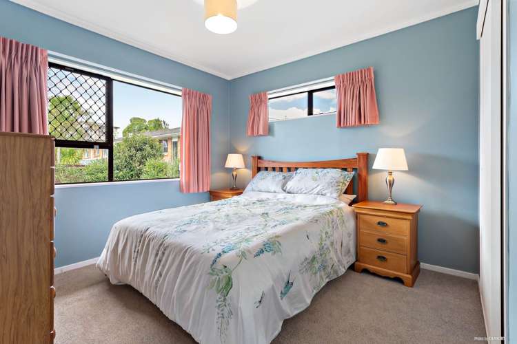 2/54 Nikau Street New Lynn_14