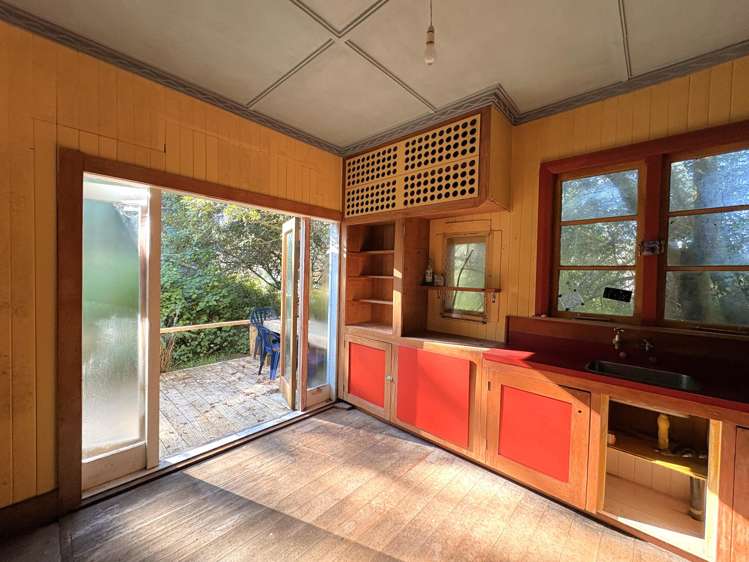 12 Glendining Road Waihua_11