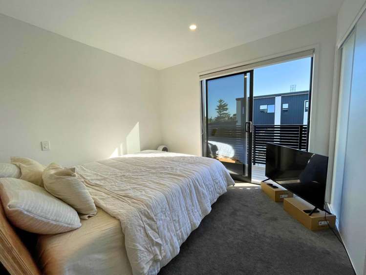 8/61 Matipo Road Te Atatu Peninsula_5
