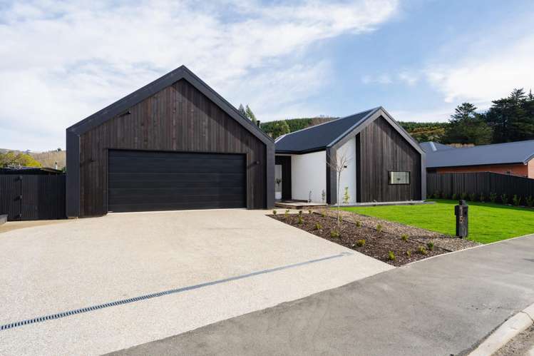 15 Franks Place Outram_40