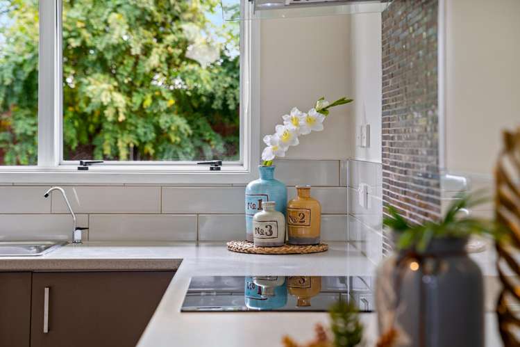 12 Towra Place Botany Downs_28