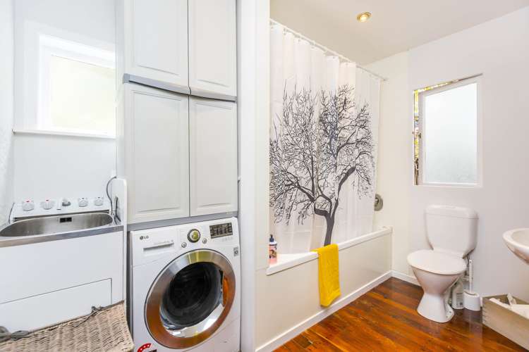 7 Elmslie Road Pinehaven_13