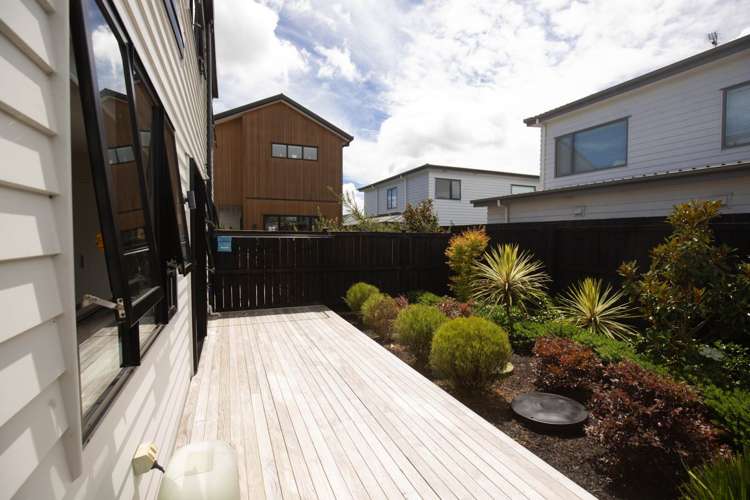 21b Lumbarda Drive Kumeu_1