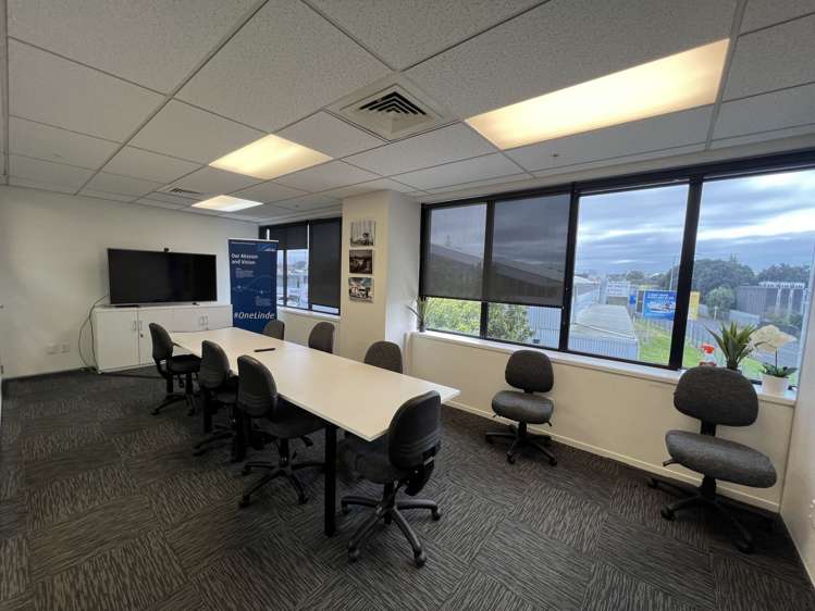 Level 2/56 Cawley Street Ellerslie_1