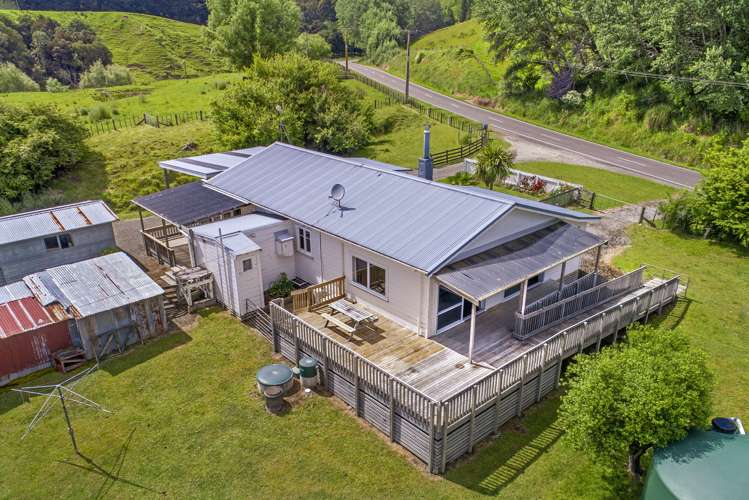 3050 Tiniroto Road Tiniroto_17