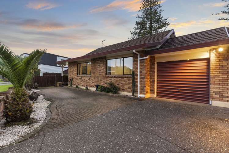 1 Forest Glen Orewa_18