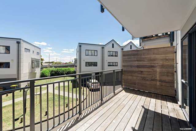 18/6 Ambrico Place New Lynn_2