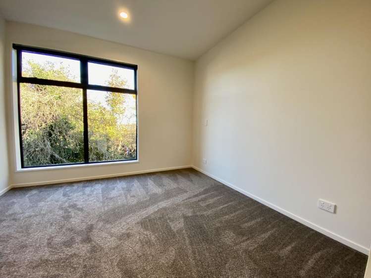 5/10a McLean Street 1477_5