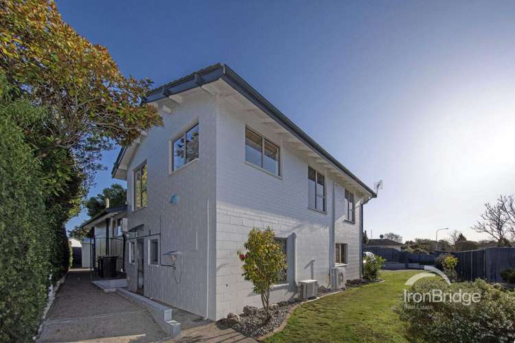 25 Delaware Crescent Russley_14