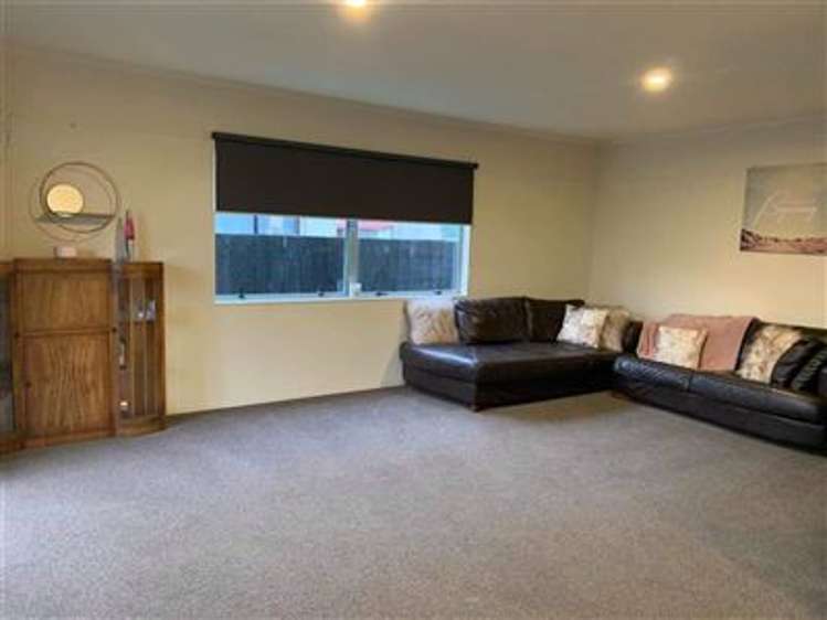 11b Springs Road Parakai_5