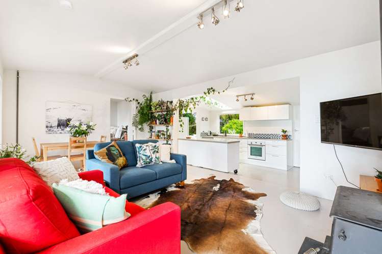 29 Kauri Point Road Laingholm_5