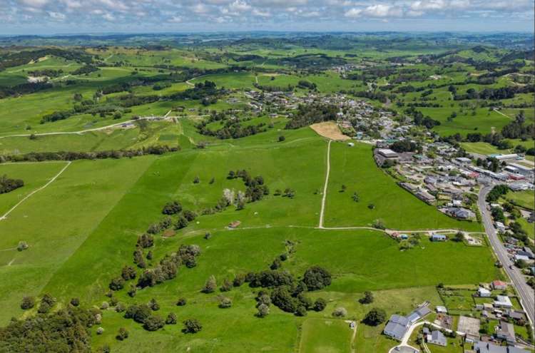 122 Hurndall Street Maungaturoto_9