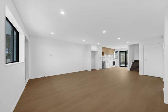 11B Kemp Road Massey_2