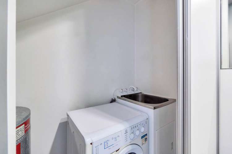 18n Fisher-Point Drive Auckland Central_12