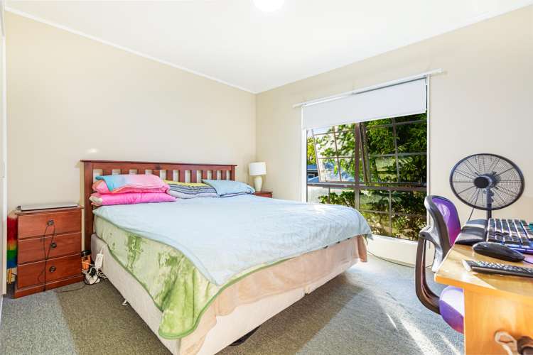 2/124 Waimumu Road Massey_8