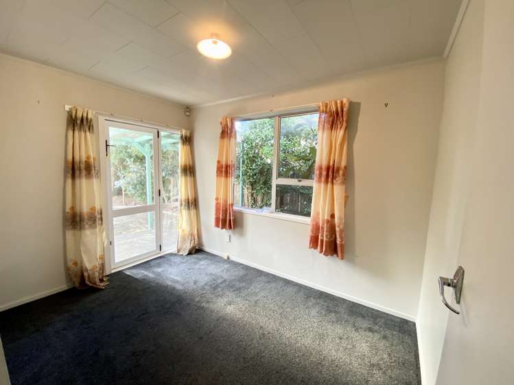 44 Universal Drive Henderson_9