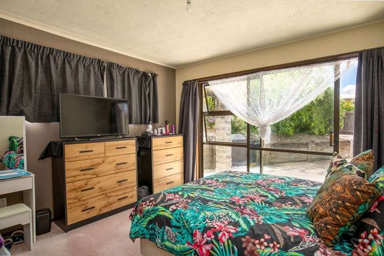 8 Hart Place Alexandra_9