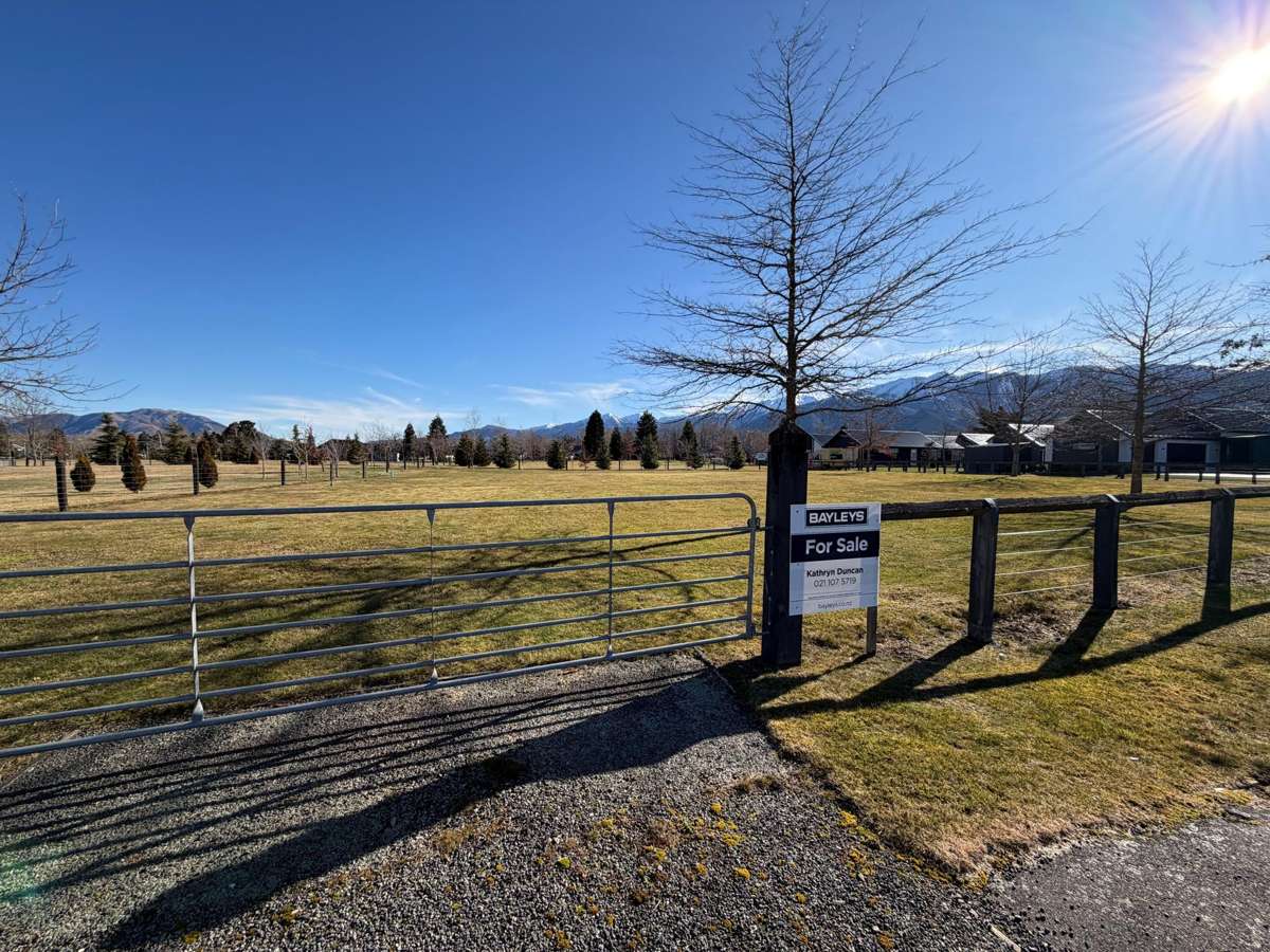 48 Lochiel Drive_3