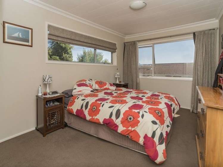 39 Maitland Avenue Stoke_16