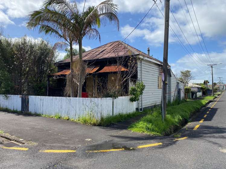 600 Cochrane Street_2
