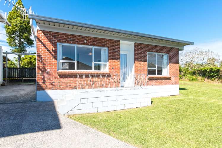 56a Tirimoana Road Te Atatu South_1