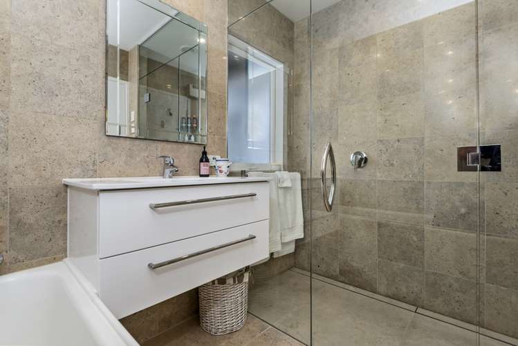 130 Fisher Parade Sunnyhills_14