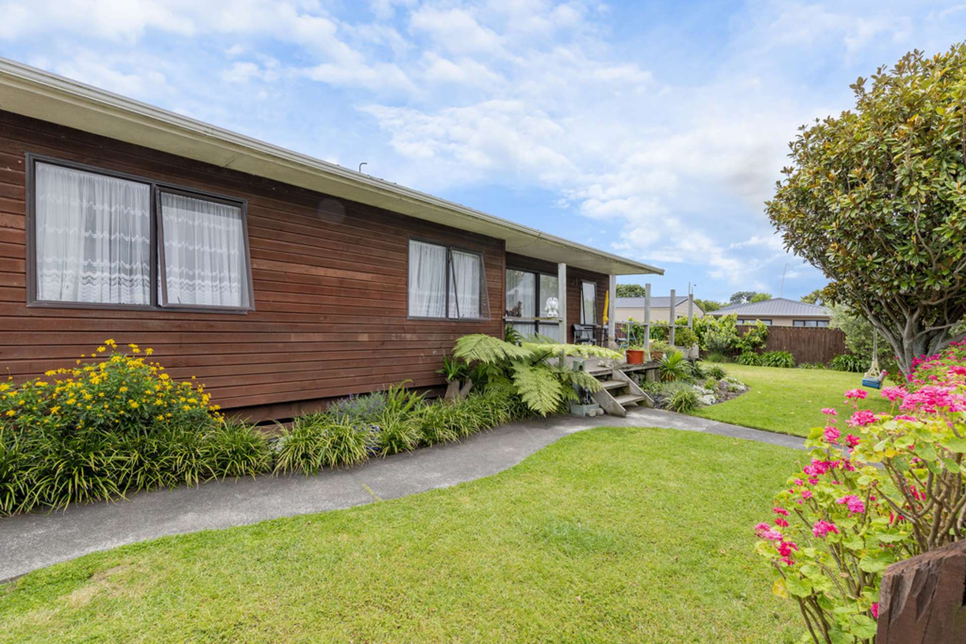 105 Queens Road Waikanae Beach_0