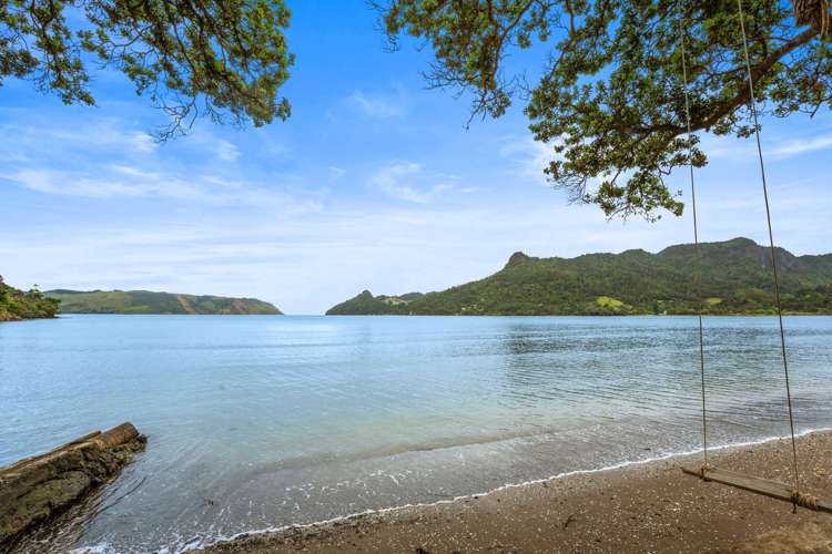 3 Foster Avenue Huia_4