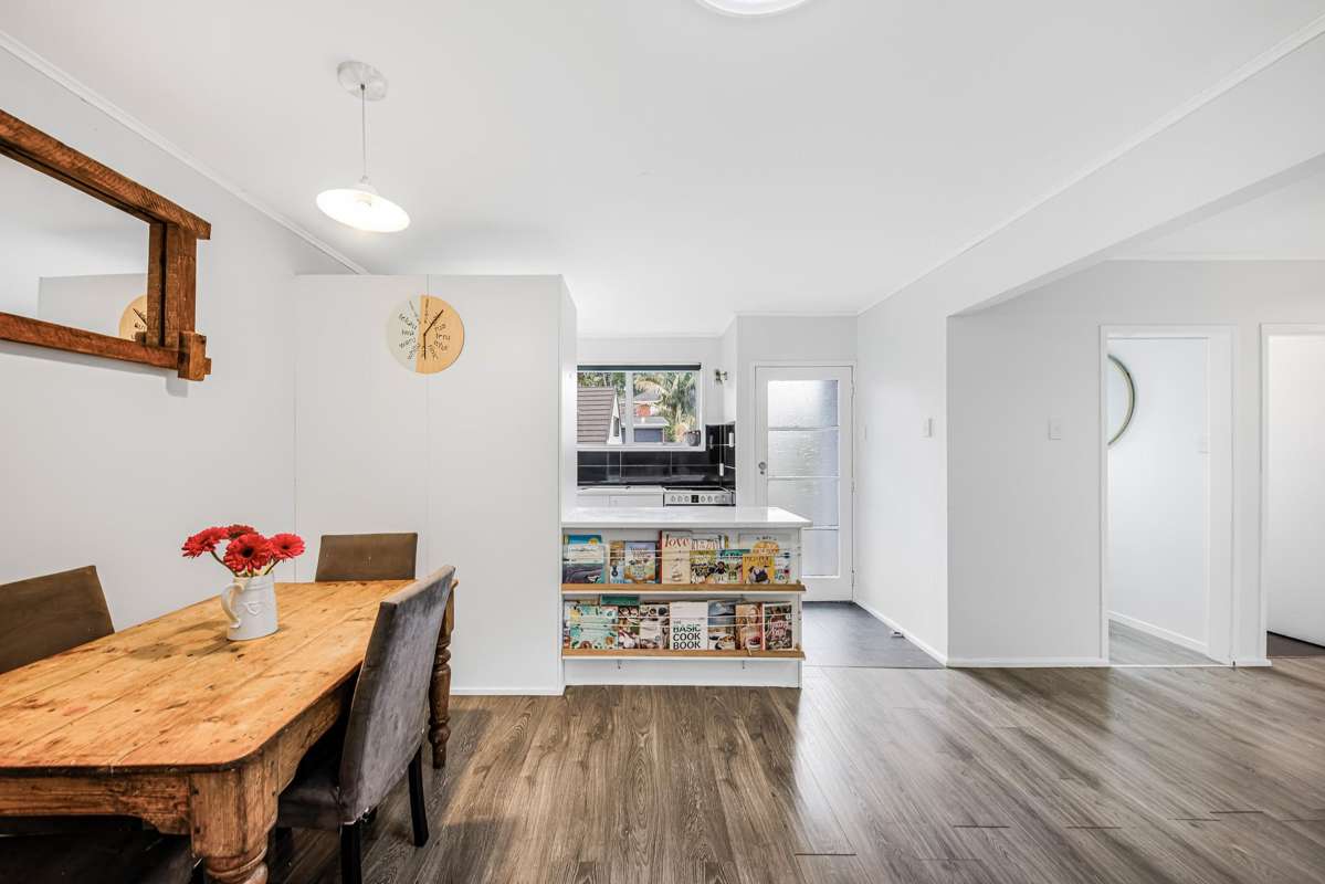 1/729 Beach Road_2