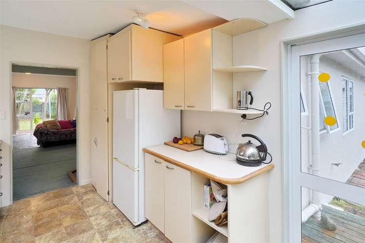 64 Dunns Avenue The Pines Beach_6