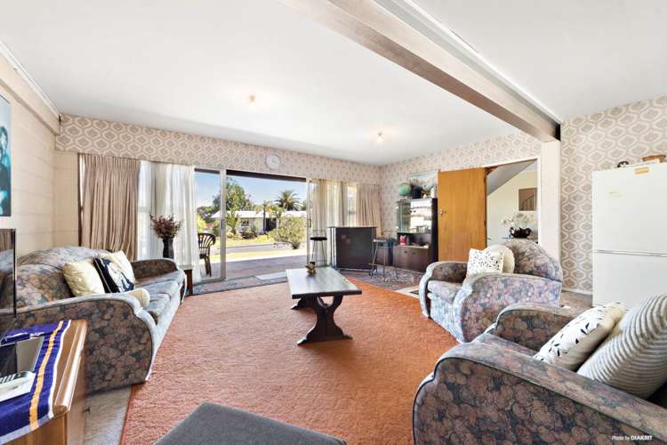 15 Dawnhaven Drive Te Atatu Peninsula_12