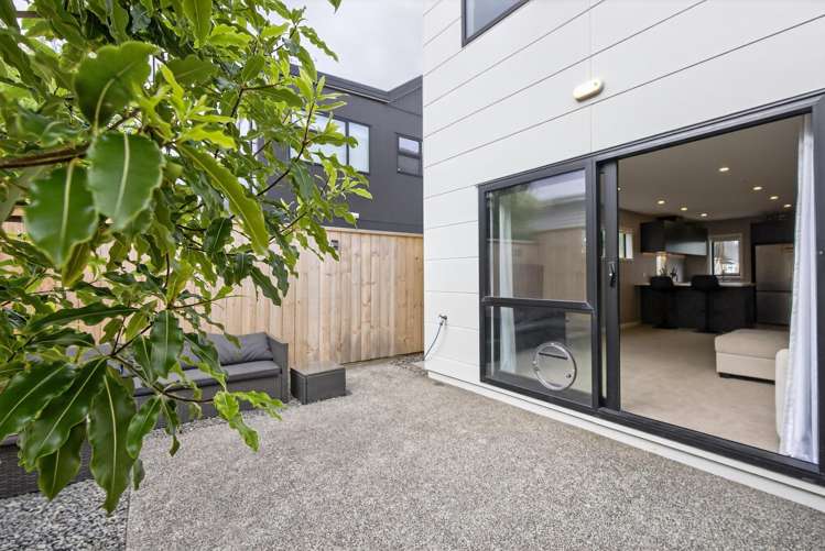 17/15 Brook Street Waiwhetu_8