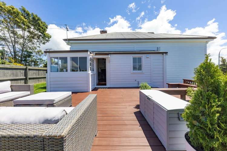 38 West Coast Road Glen Eden_16